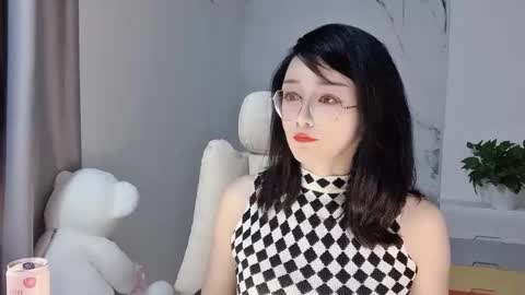 Daisy online show from March 6, 2025, 2:18 pm