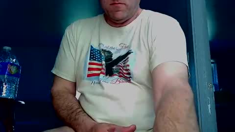 Snapshot of hard4you6921 chatting on April 8, 2026, 1:33 pm hard4you6921 online show from April 8, 2026, 1:33 pm