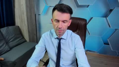 Steve online show from November 13, 2025, 1:43 pm