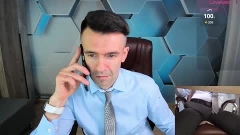 Snapshot of hard_and_juici chatting on March 5, 2026, 12:56 pm Steve online show from March 5, 2026, 12:56 pm