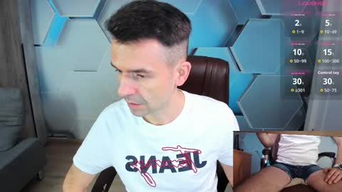 Snapshot of hard_and_juici chatting on March 10, 2026, 9:36 am Steve online show from March 10, 2026, 9:36 am