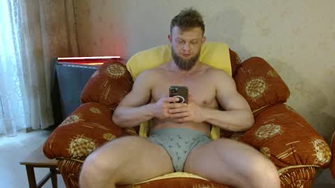 Snapshot of hardandripped chatting on March 2, 2025, 10:14 am Valentino Hard online show from March 2, 2025, 10:14 am