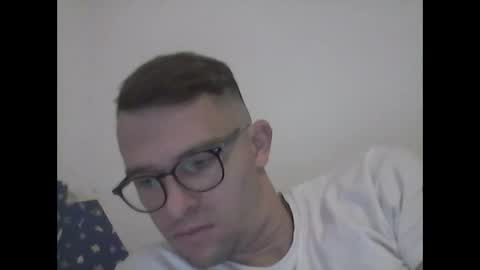 Snapshot of hardboylovemilfmoom chatting on November 9, 2025, 7:39 am hardboylovemilfmoom online show from November 9, 2025, 7:39 am