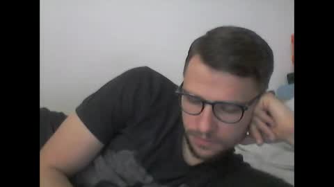 hardboylovemilfmoom online show from May 17, 2026, 11:50 am