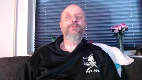 MrLazy online show from February 5, 2026, 10:53 am