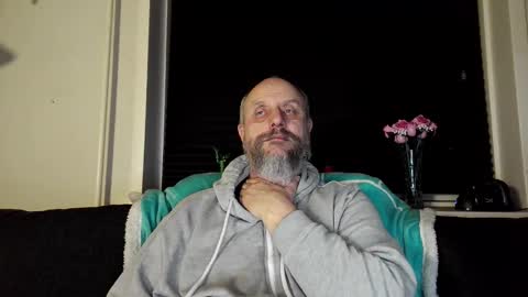 MrLazy online show from March 3, 2026, 6:36 pm