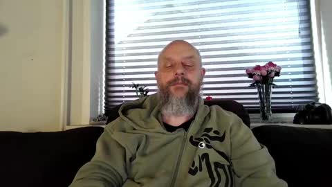 MrLazy online show from May 21, 2026, 7:15 am