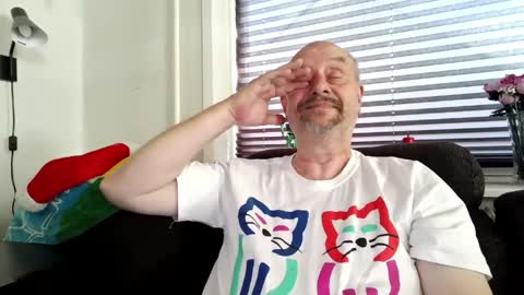 MrLazy online show from June 6, 2026, 2:44 pm