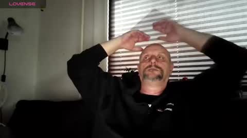 MrLazy online show from July 26, 2026, 4:47 pm