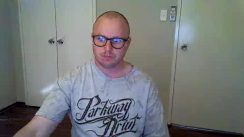 Stand Lee online show from February 24, 2025, 5:22 am