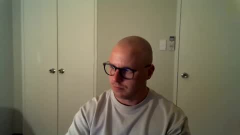 Stand Lee online show from March 12, 2025, 7:38 pm