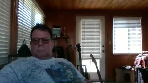 Snapshot of hardsweetandsticky chatting on April 6, 2026, 7:26 pm HSS online show from April 6, 2026, 7:26 pm