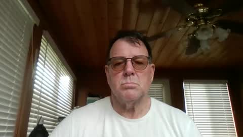Snapshot of hardsweetandsticky chatting on April 9, 2026, 4:56 pm HSS online show from April 9, 2026, 4:56 pm