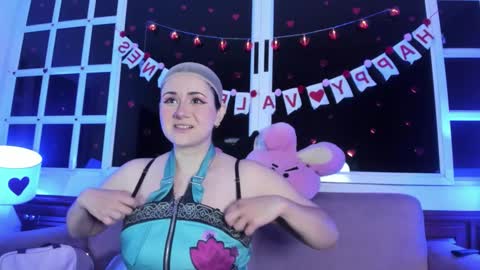 Snapshot of harimoon chatting on February 13, 2026, 3:35 am Harimoon online show from February 13, 2026, 3:35 am