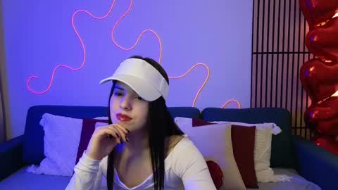 Snapshot of harleen_moore chatting on February 13, 2025, 11:17 am Harleen online show from February 13, 2025, 11:17 am