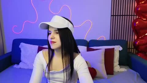 Snapshot of harleen_moore chatting on February 13, 2025, 5:22 pm Harleen online show from February 13, 2025, 5:22 pm