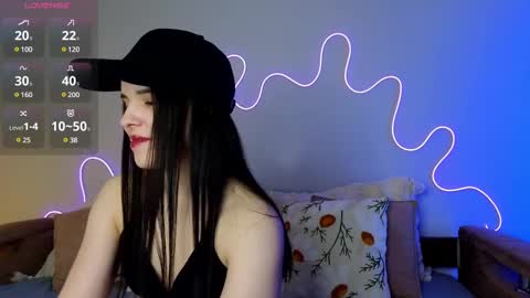 Snapshot of harleen_moore chatting on February 24, 2025, 7:19 pm Harleen online show from February 24, 2025, 7:19 pm