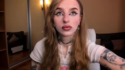 Julia online show from March 20, 2026, 4:50 am