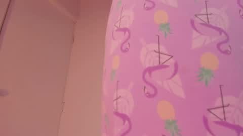 Annie online show from December 5, 2025, 6:55 am