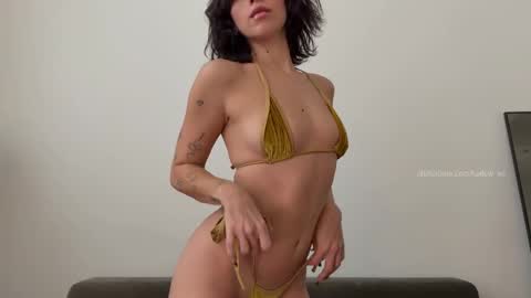 Snapshot of harlow_xo chatting on January 11, 2026, 3:17 pm Harlow online show from January 11, 2026, 3:17 pm