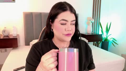 Snapshot of harmonybabe_ chatting on May 7, 2026, 9:09 pm Harmony online show from May 7, 2026, 9:09 pm