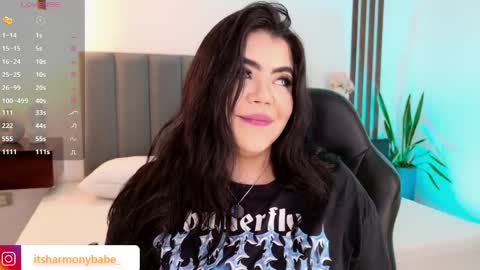 Snapshot of harmonybabe_ chatting on May 23, 2026, 8:57 pm Harmony online show from May 23, 2026, 8:57 pm