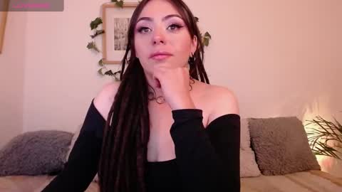 Harmony    Please help me to reach 100 thumbs up online show from February 22, 2025, 4:18 am