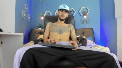 harold_999 online show from May 15, 2026, 10:28 pm