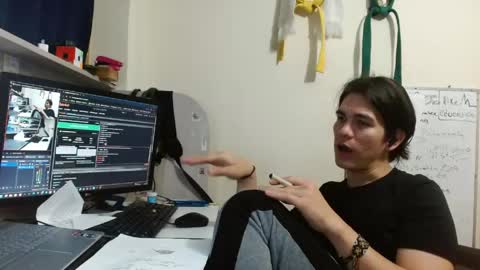 Snapshot of haroldtalk chatting on May 22, 2026, 7:59 am haroldtalk online show from May 22, 2026, 7:59 am