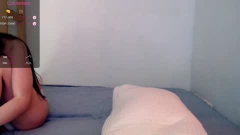 Snapshot of harriell chatting on February 19, 2025, 6:55 am Kira online show from February 19, 2025, 6:55 am