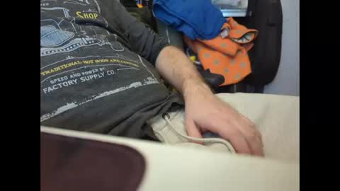 harruu online show from January 8, 2025, 1:42 am