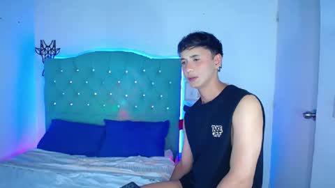 Snapshot of harry_london020 chatting on May 26, 2026, 11:56 pm harry londo online show from May 26, 2026, 11:56 pm