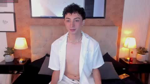 Snapshot of harry_salvatore chatting on May 2, 2026, 11:37 am Harry Salvatore online show from May 2, 2026, 11:37 am