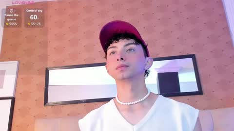 Snapshot of harry_salvatore chatting on May 18, 2026, 12:00 pm Harry Salvatore online show from May 18, 2026, 12:00 pm
