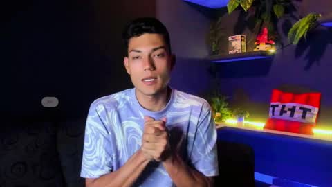 Snapshot of harrydavidsonx chatting on May 17, 2026, 2:24 pm ... online show from May 17, 2026, 2:24 pm