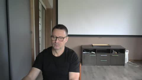 HarrySnake online show from October 2, 2025, 7:59 am