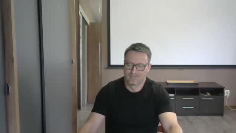 HarrySnake online show from November 9, 2025, 8:23 am