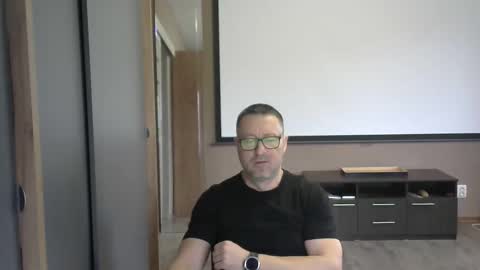 HarrySnake online show from November 19, 2025, 8:14 am