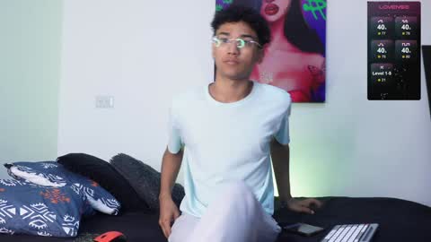 Snapshot of harrytwink18 chatting on January 7, 2025, 1:24 pm HARRY online show from January 7, 2025, 1:24 pm