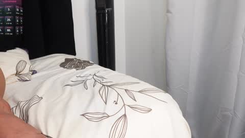 Snapshot of harrytwink18 chatting on January 13, 2025, 5:02 pm HARRY online show from January 13, 2025, 5:02 pm