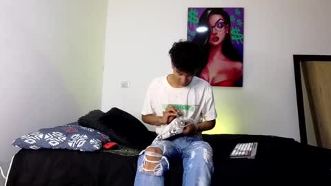 Snapshot of harrytwink18 chatting on January 14, 2025, 1:28 pm HARRY online show from January 14, 2025, 1:28 pm