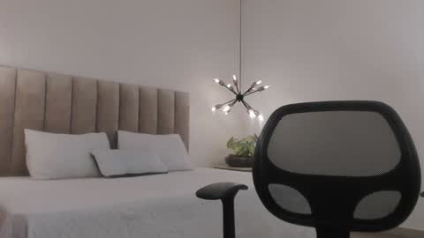 Snapshot of harryy_joness chatting on January 17, 2025, 5:41 pm Harry Jones online show from January 17, 2025, 5:41 pm