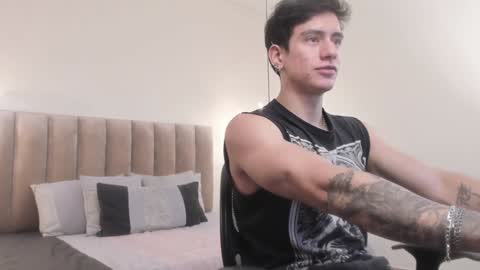 Snapshot of harryy_joness chatting on February 6, 2025, 5:19 pm Harry Jones online show from February 6, 2025, 5:19 pm