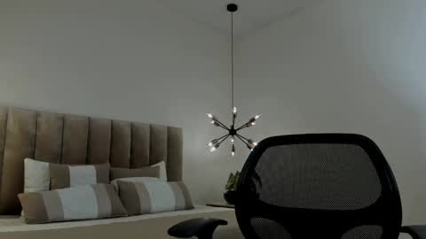 Snapshot of harryy_joness chatting on February 27, 2025, 5:26 pm Harry Jones online show from February 27, 2025, 5:26 pm