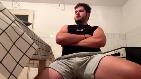 Snapshot of hasabigonev14 chatting on July 29, 2026, 8:51 pm THEBIGONEV14 online show from July 29, 2026, 8:51 pm