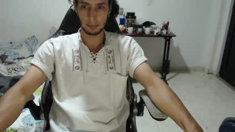 Snapshot of hasani_savala chatting on September 16, 2025, 6:36 am Hasani online show from September 16, 2025, 6:36 am