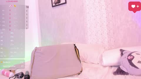 hasret_sesim online show from December 3, 2024, 7:21 am