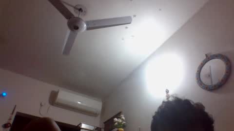 hastra hot online show from October 30, 2025, 8:42 pm