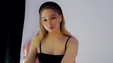 Anna online show from April 16, 2026, 8:04 am