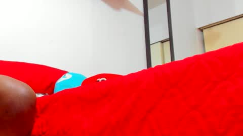 Snapshot of hathor_01_ chatting on January 22, 2025, 3:18 pm andres online show from January 22, 2025, 3:18 pm